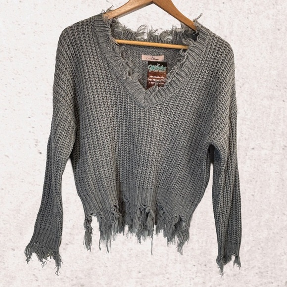 Love Tree Gray Chunky Knit V-Neck Sweater - Picture 1 of 4